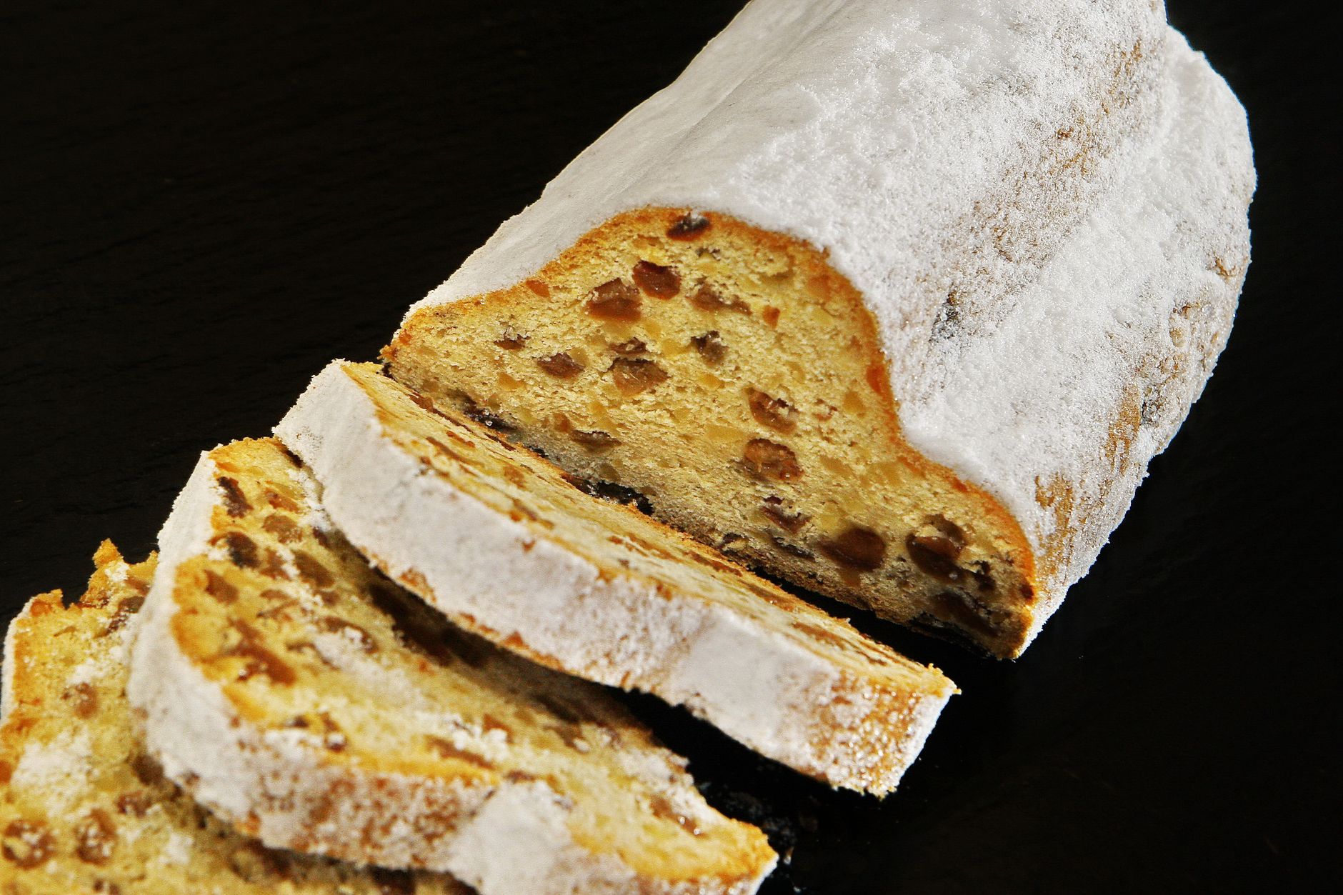 Christstollen mit Quark (schneller Stollen)